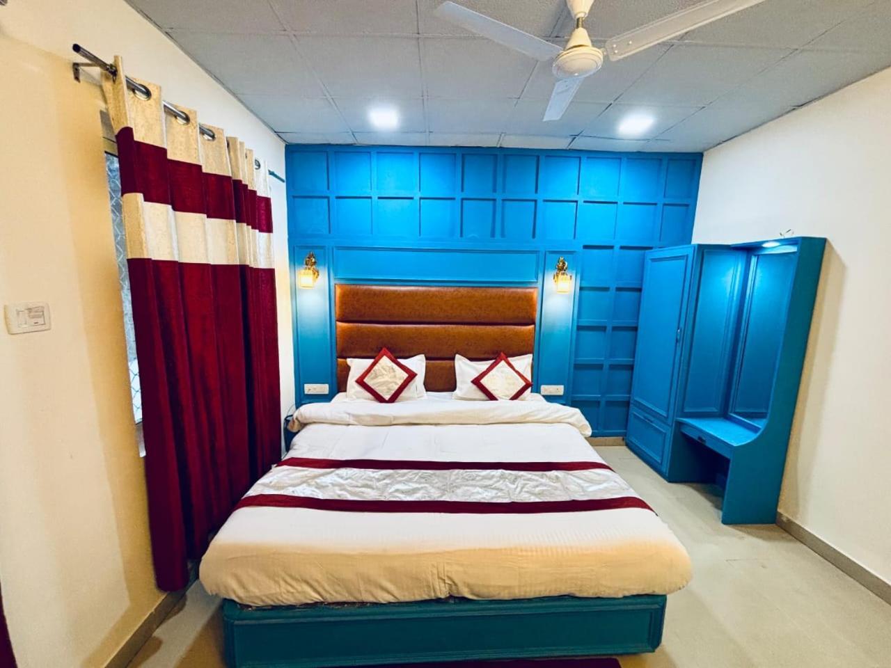 Hotel Amar 무소리에 외부 사진