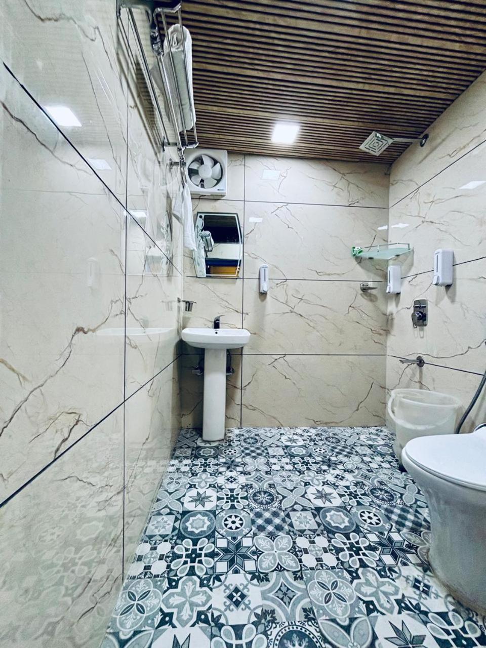 Hotel Amar 무소리에 외부 사진