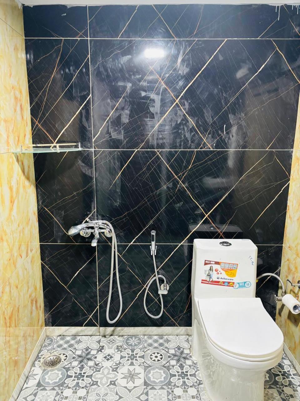 Hotel Amar 무소리에 외부 사진